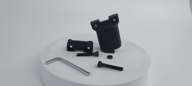 SI Style Short Slanted Foregrip