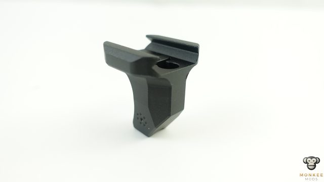 Ari.D. Metal Handstsop