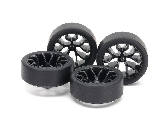 Tamiya Super Hard Small Dia. Low-Profile Tires (26mm) & Carbon Wheels (Y Spoke)(15542)