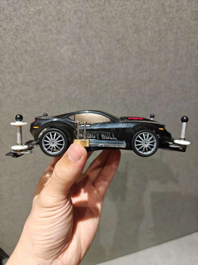 Tamiya Mini 4WD Starter Pack FM-A Balanced Spec (Rowdy Bull)(18710) (Ready to Race)