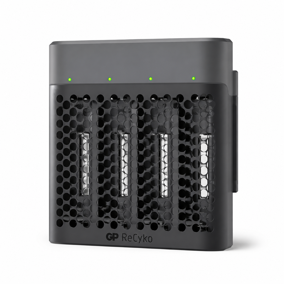 GP ReCyko M451 USB 4-Slot NiMH Battery Charger